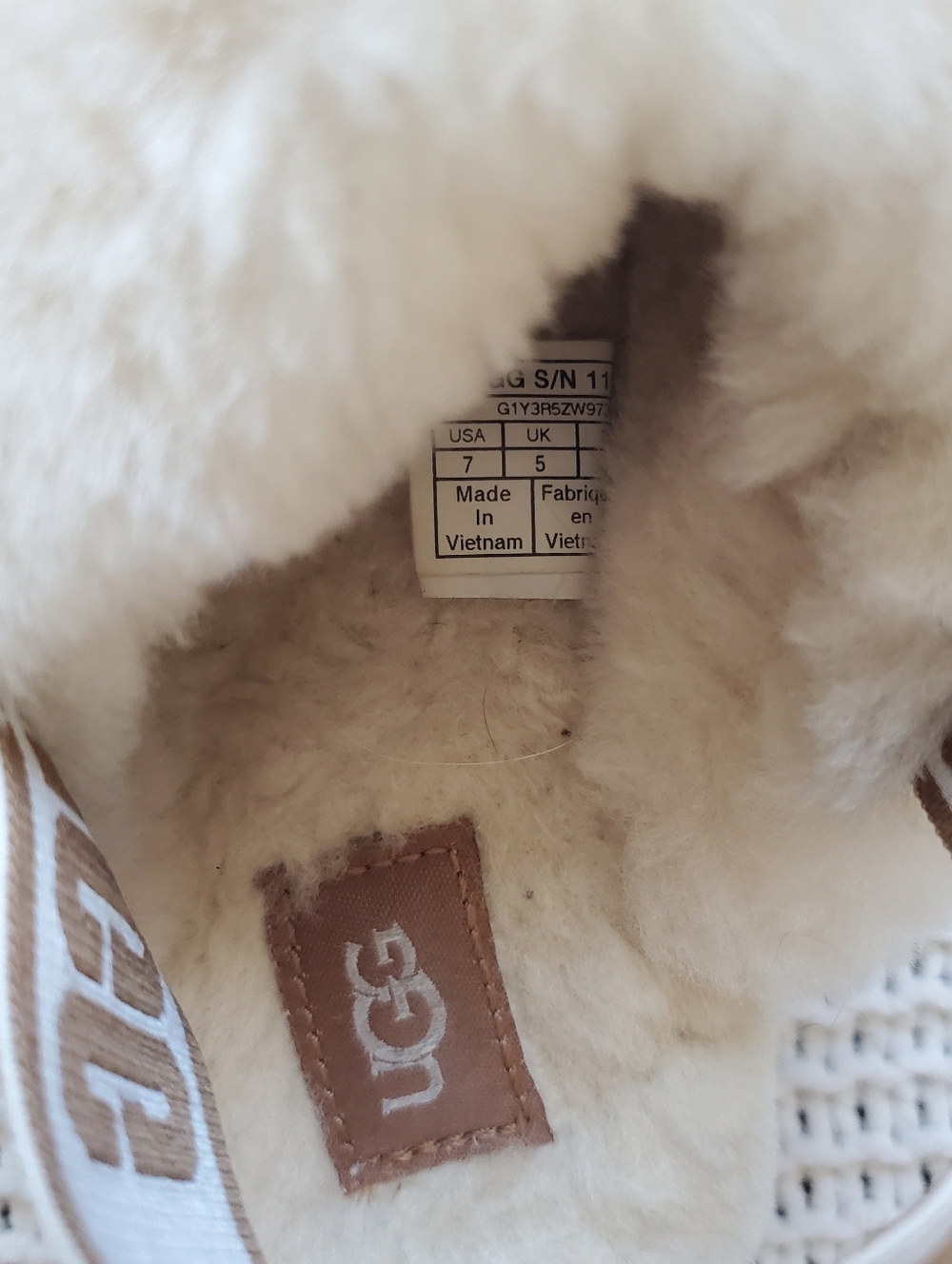 UGG Women's Funkette slippers in the Chestnut color - Picture 11 of 11
